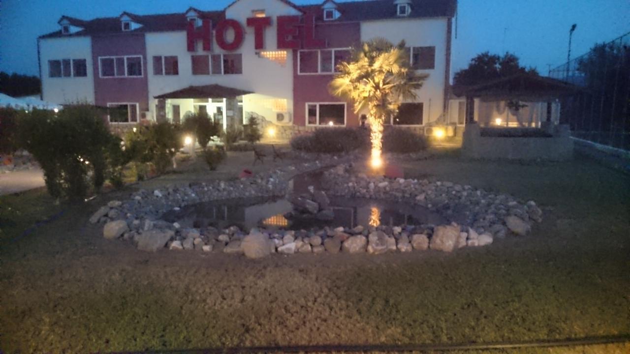 Hotel Konstantina Rodopoli Exterior foto